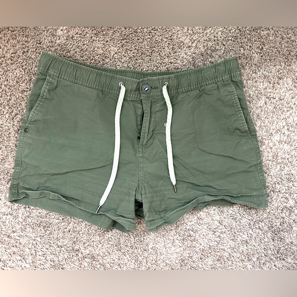 Vuori Shorts - Women Riptop Short